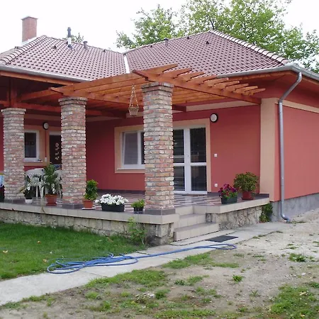 Nemeth Apartment Balatonboglar
